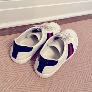 Gucci Men’s Striped Sneakers 11.5 white/navy
